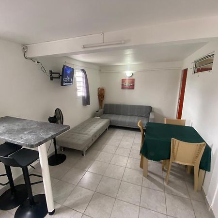 Logement De 40M2 Avec Terrasse, Moderne Et Equipe Petit-Canal Dış mekan fotoğraf