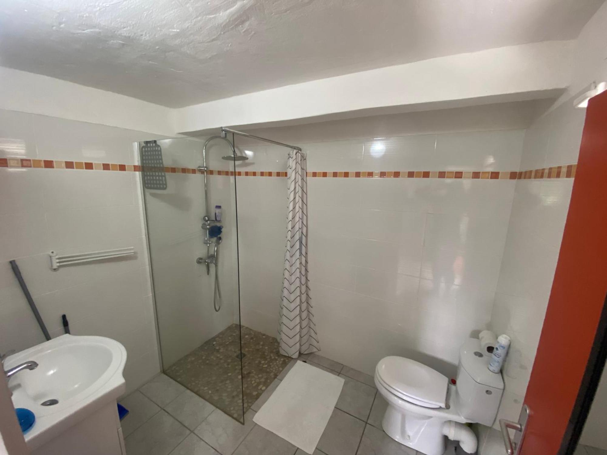 Logement De 40M2 Avec Terrasse, Moderne Et Equipe Petit-Canal Dış mekan fotoğraf