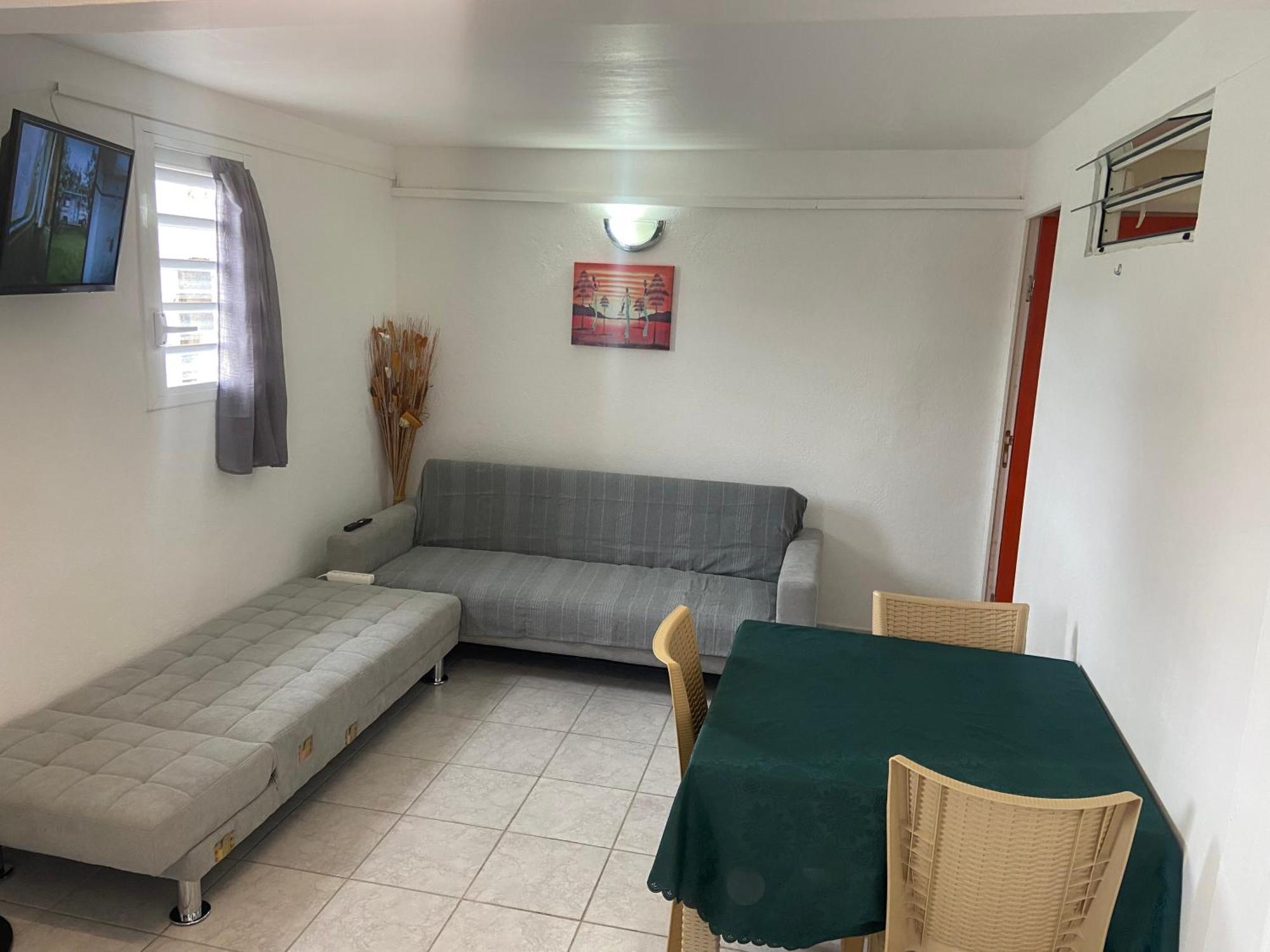 Logement De 40M2 Avec Terrasse, Moderne Et Equipe Petit-Canal Dış mekan fotoğraf